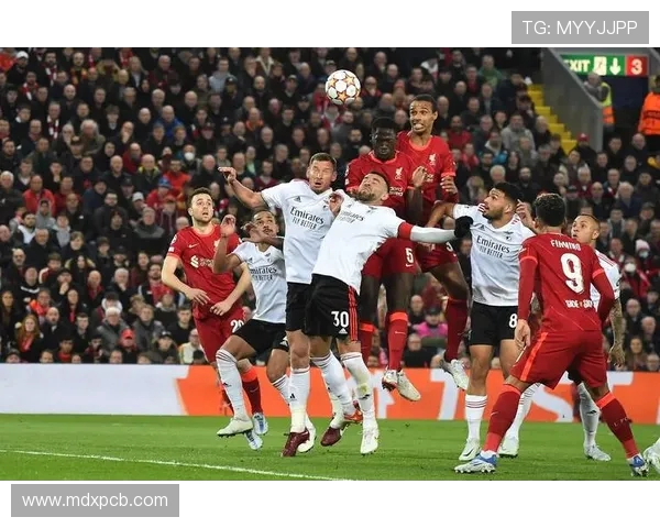 利物浦与曼联激战回顾精彩视频分析及最新赛况报道