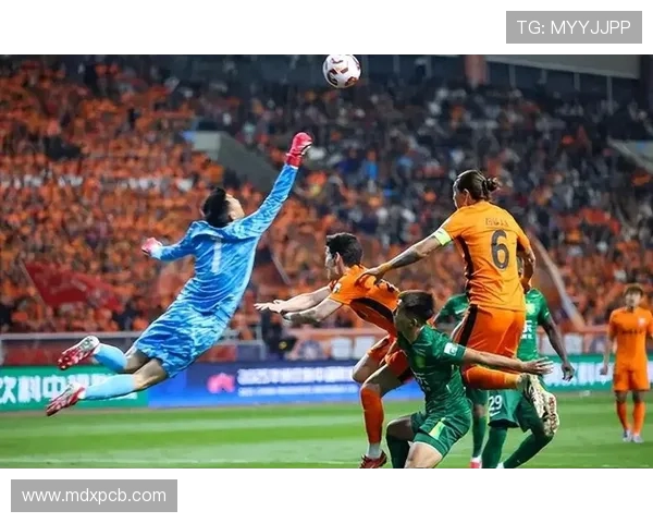 北京国安与长春激战正酣直播赛事精彩瞬间全程呈现